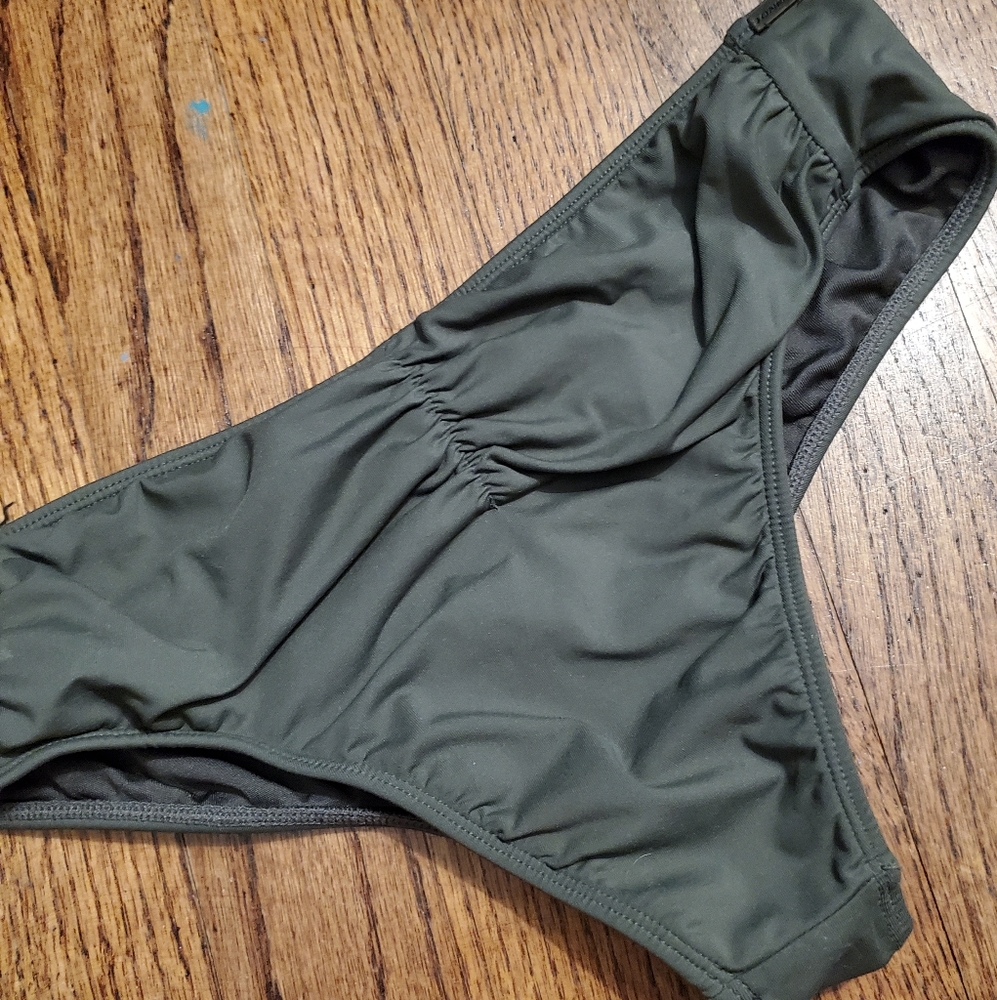 🌼3/$25 O'Neill - Picture 3 of 5